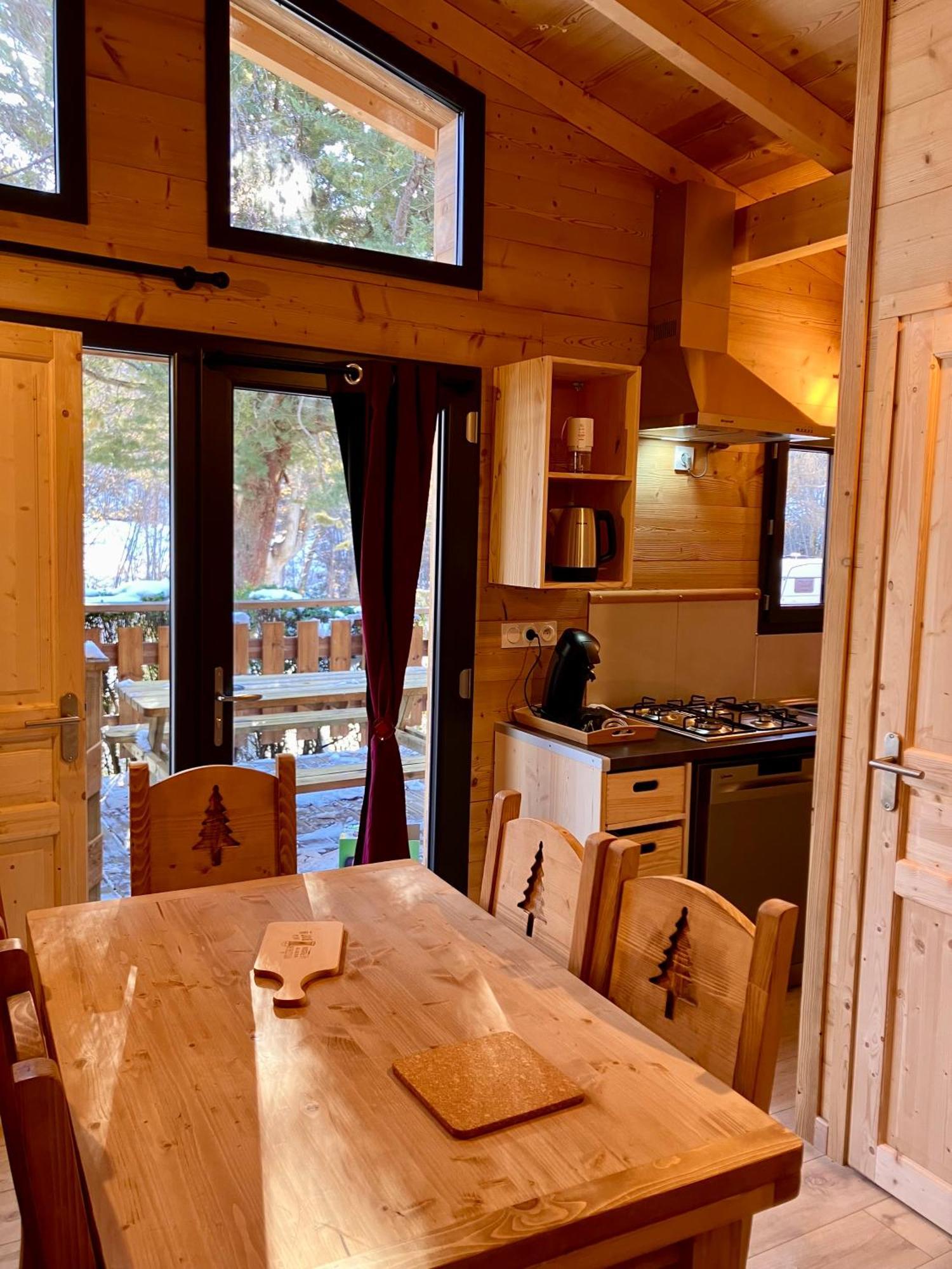 Camping L'Enclave Mobil-Home Estavar Экстерьер фото