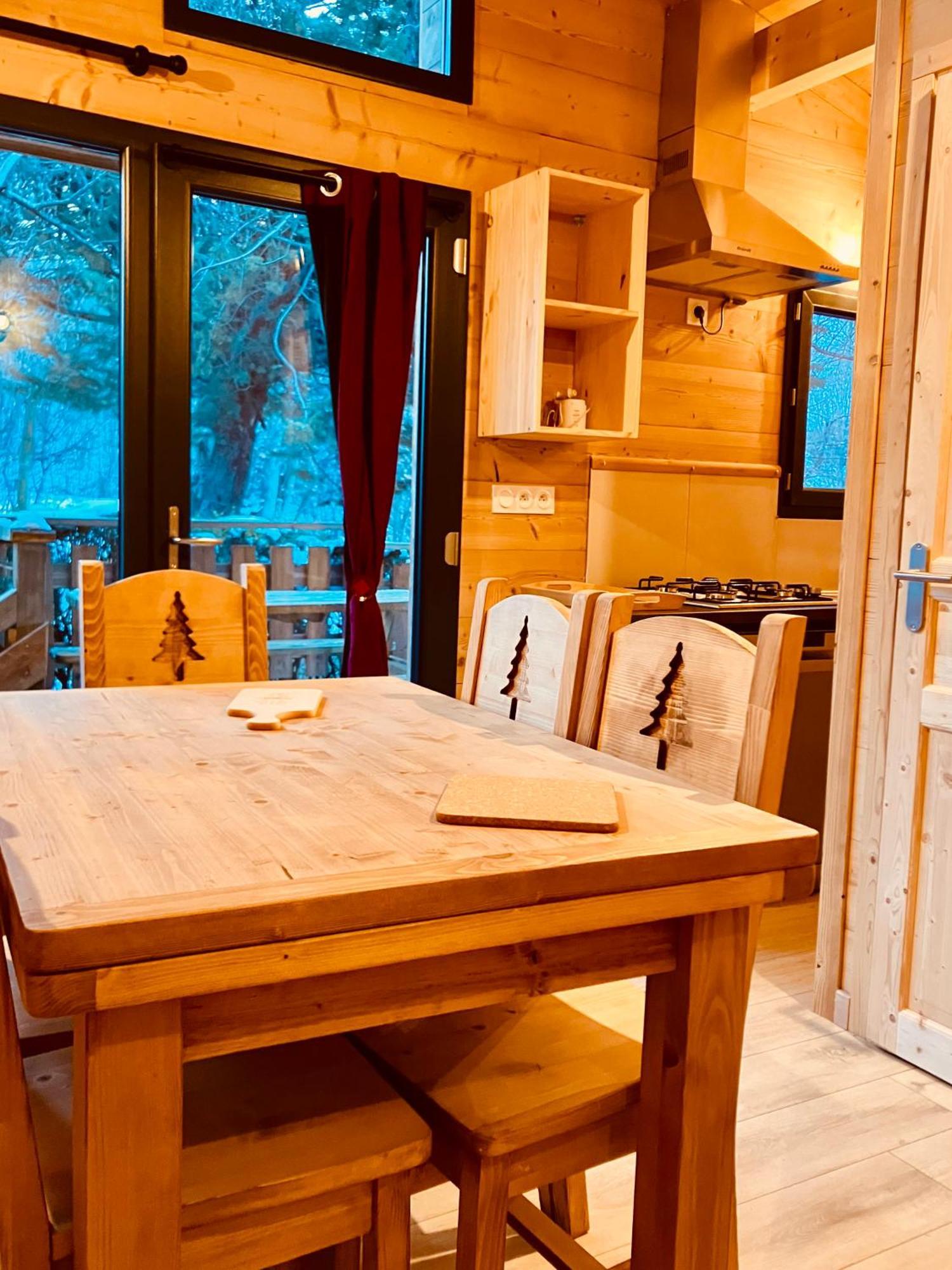 Camping L'Enclave Mobil-Home Estavar Экстерьер фото