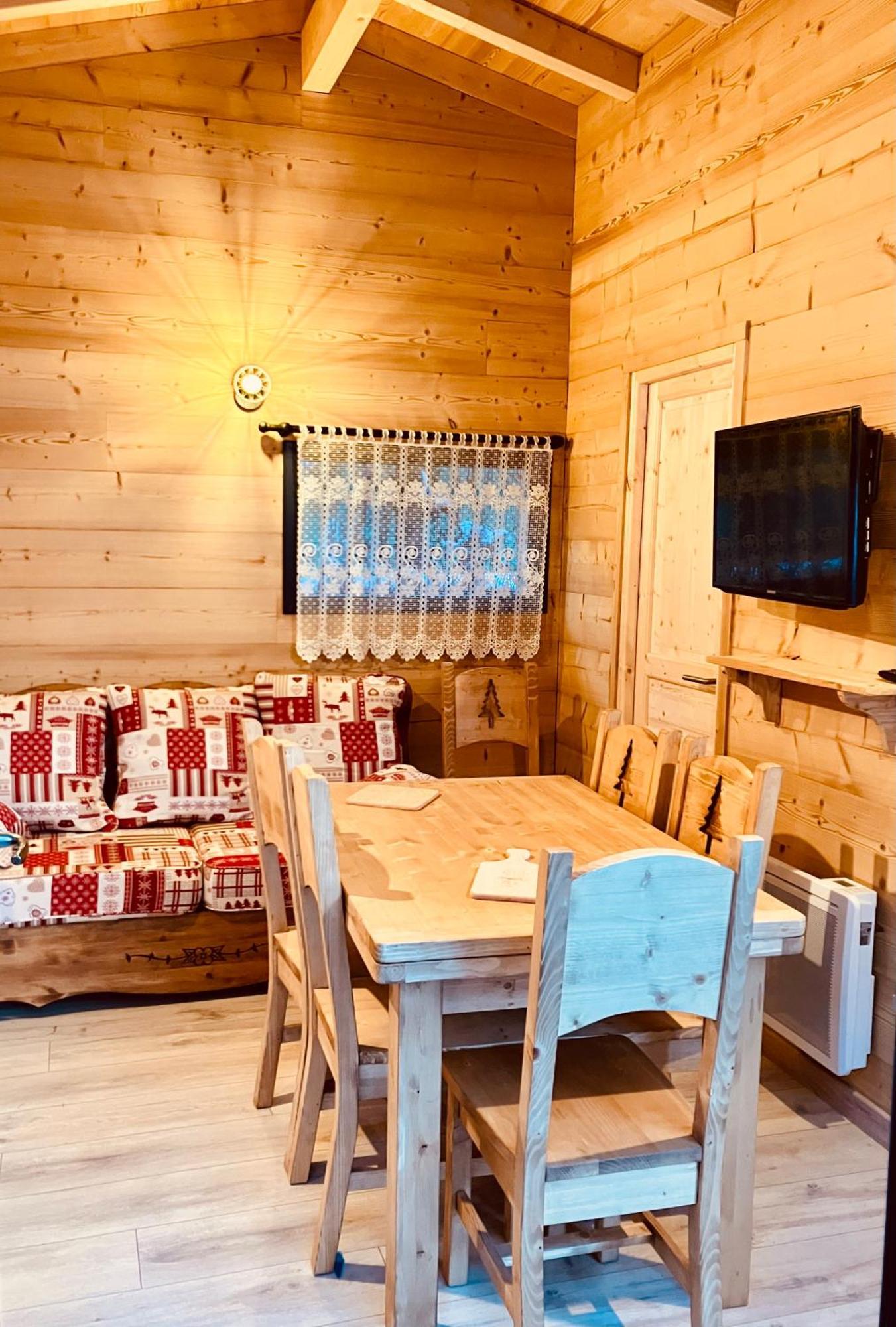 Camping L'Enclave Mobil-Home Estavar Экстерьер фото
